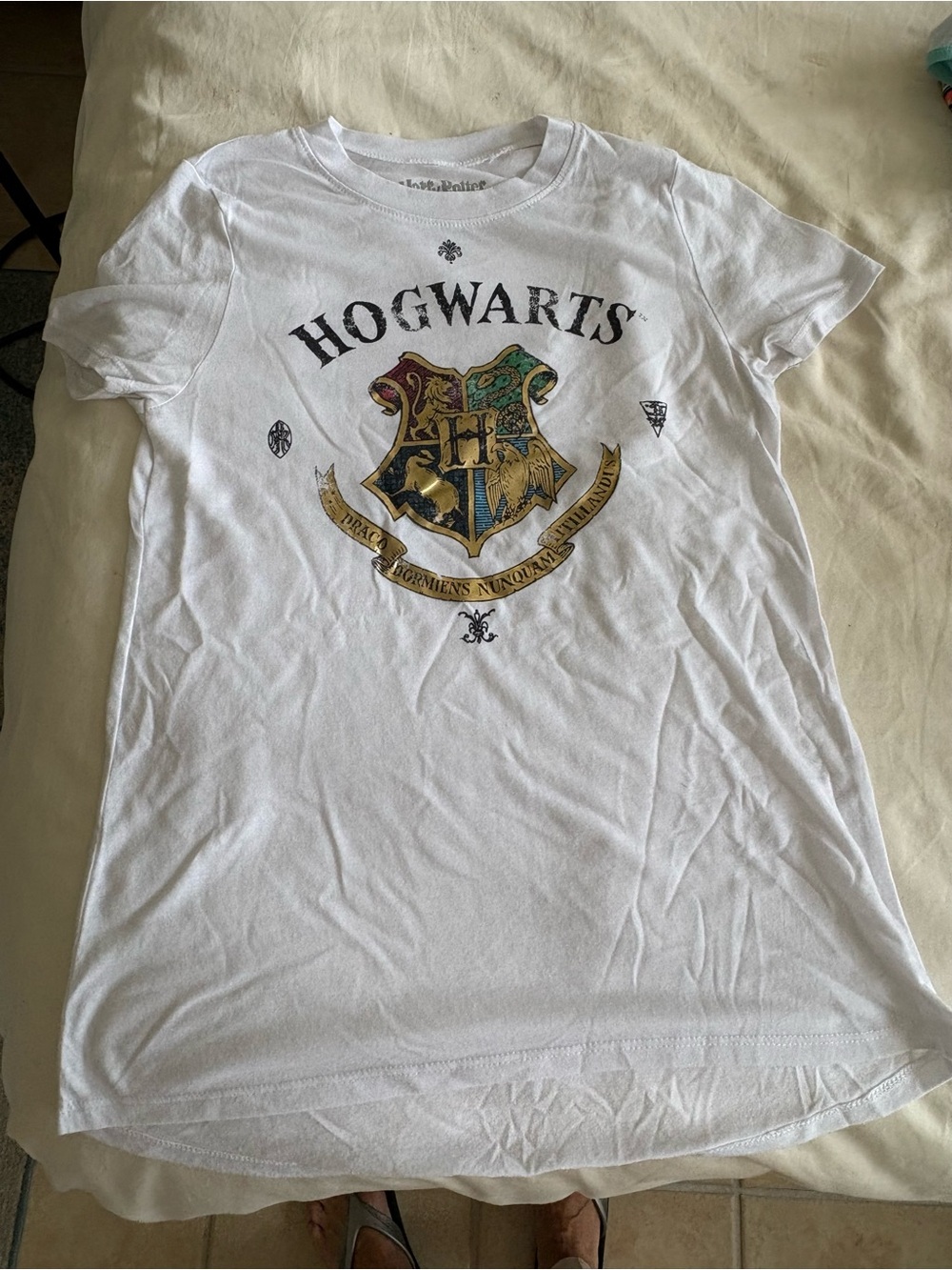 Harry Potter Hogwarts White Short Sleeve Graphic Tee